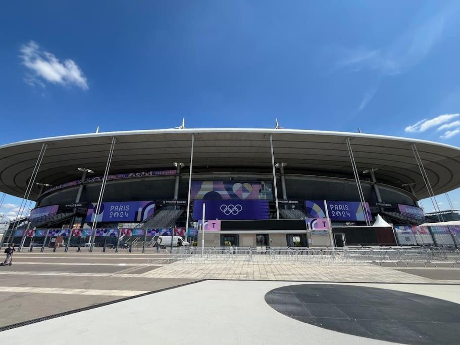 La Maison Rayofam, A 30 Min De Paris, A 5 Min Du Stade De France Saint-Denis-en-Margeride Exterior foto