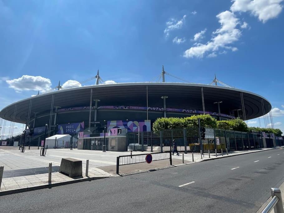 La Maison Rayofam, A 30 Min De Paris, A 5 Min Du Stade De France Saint-Denis-en-Margeride Exterior foto